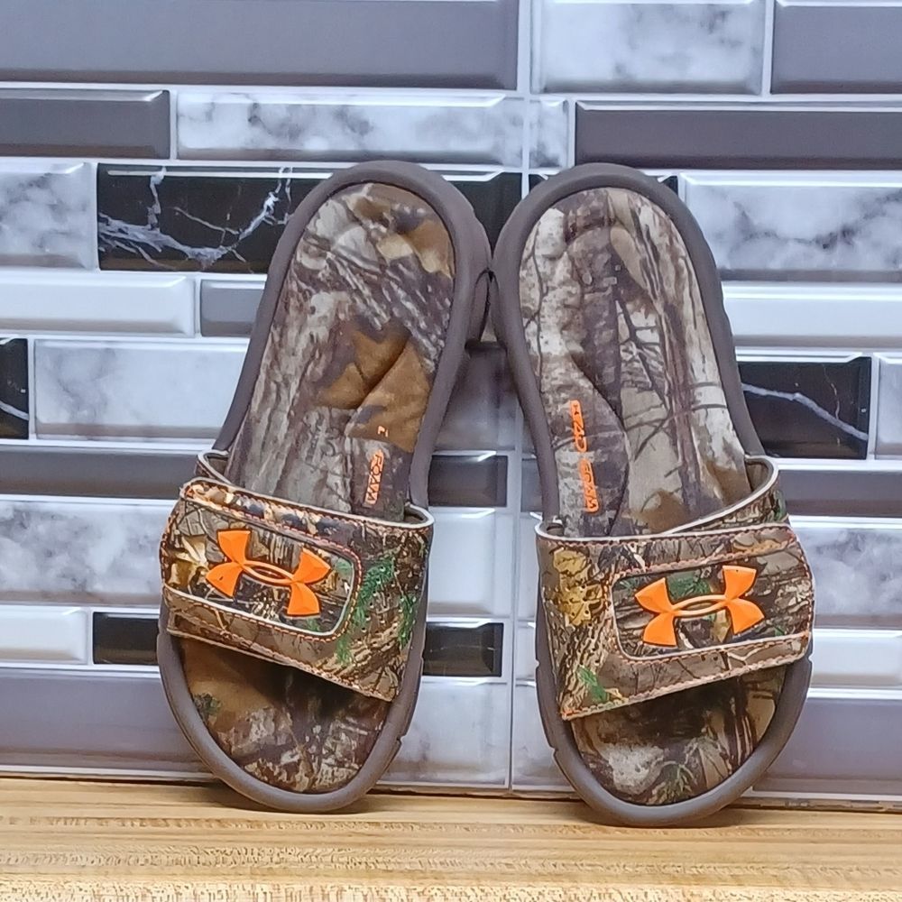 Under Armour 4D Foam Green Camo Slides Size 2y Kids